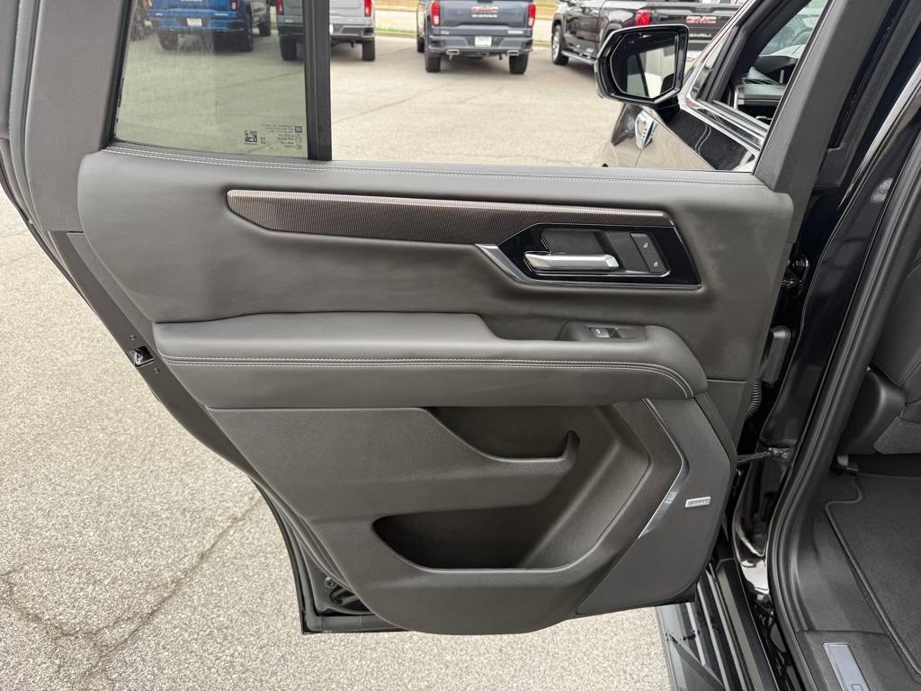 new 2025 GMC Yukon car, priced at $75,110