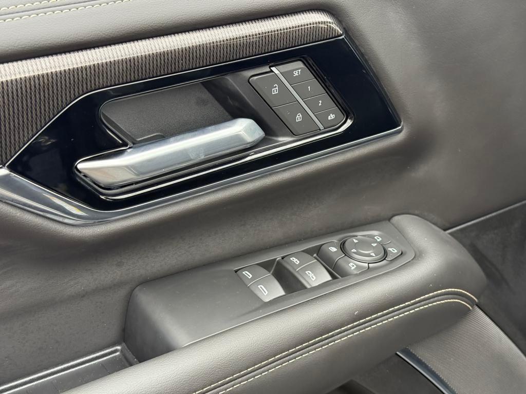 new 2025 GMC Yukon car, priced at $75,110