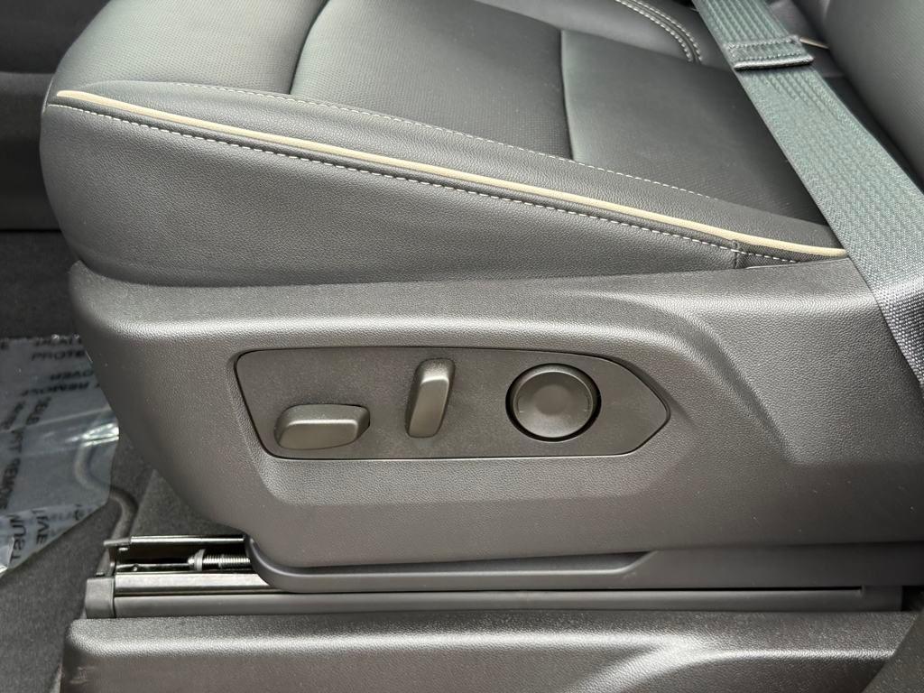 new 2025 GMC Yukon car, priced at $75,110