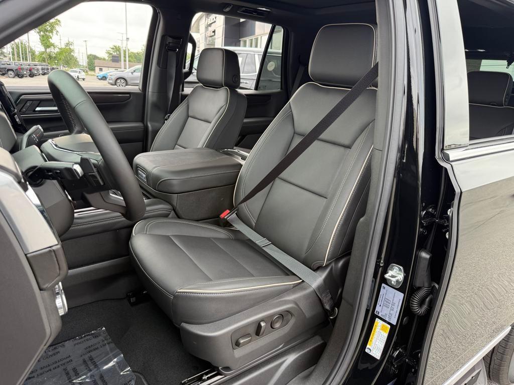 new 2025 GMC Yukon car, priced at $75,110