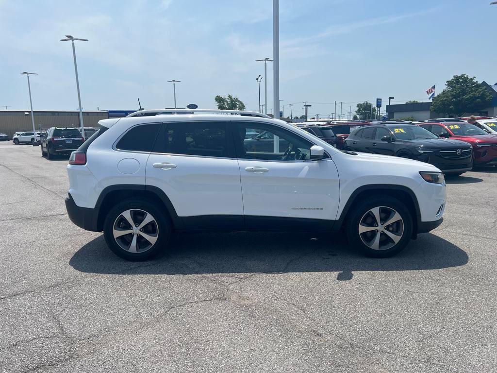 used 2020 Jeep Cherokee car, priced at $19,375