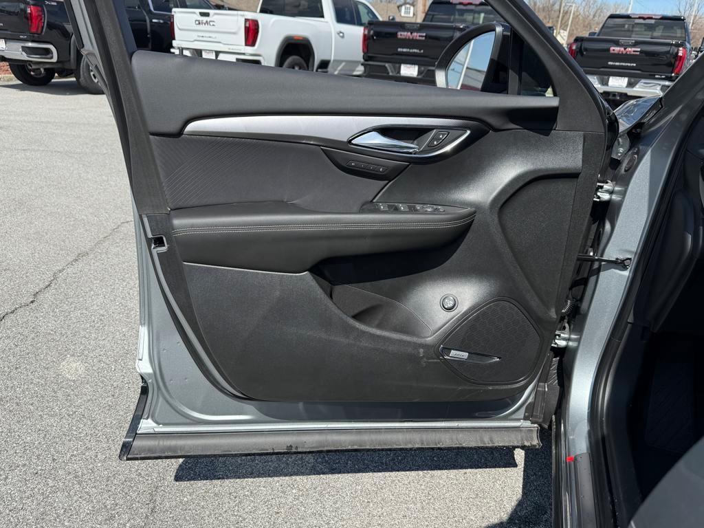 new 2025 Buick Envision car, priced at $41,767