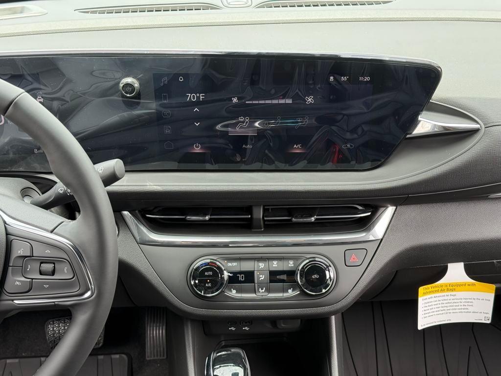 new 2025 Buick Envista car, priced at $25,896