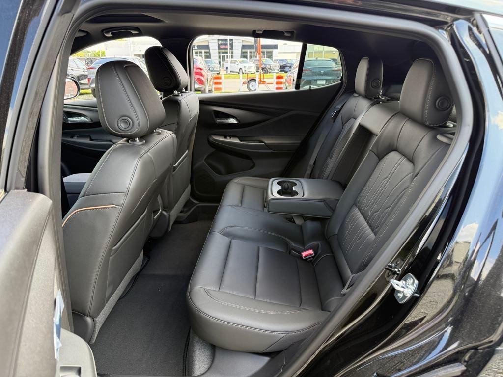 new 2025 Buick Envista car, priced at $30,191