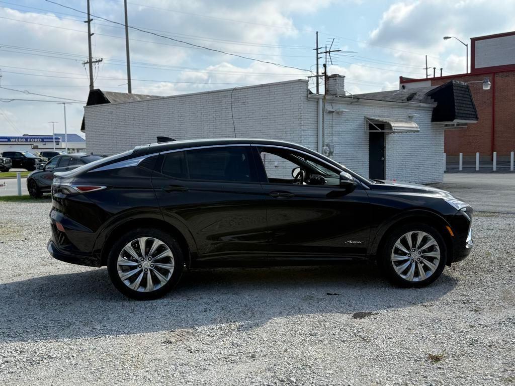 new 2025 Buick Envista car, priced at $30,191