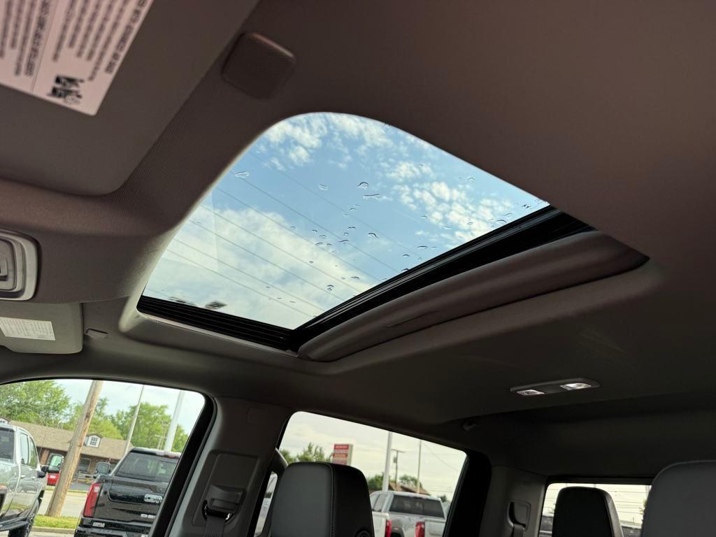 new 2025 GMC Sierra 1500 car, priced at $60,274