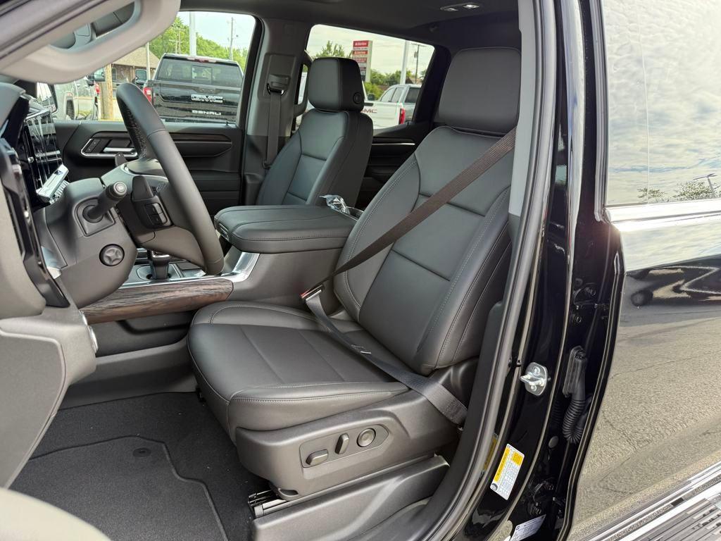 new 2025 GMC Sierra 1500 car, priced at $60,274