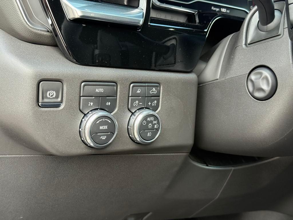 new 2025 GMC Sierra 1500 car, priced at $60,274