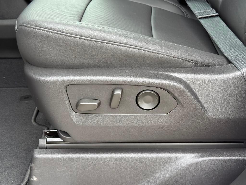 new 2025 GMC Sierra 2500 car, priced at $66,761
