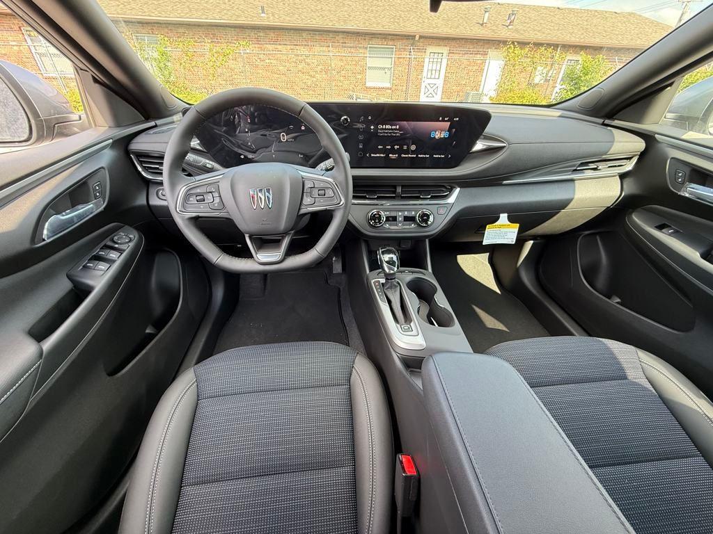 new 2025 Buick Envista car, priced at $25,940