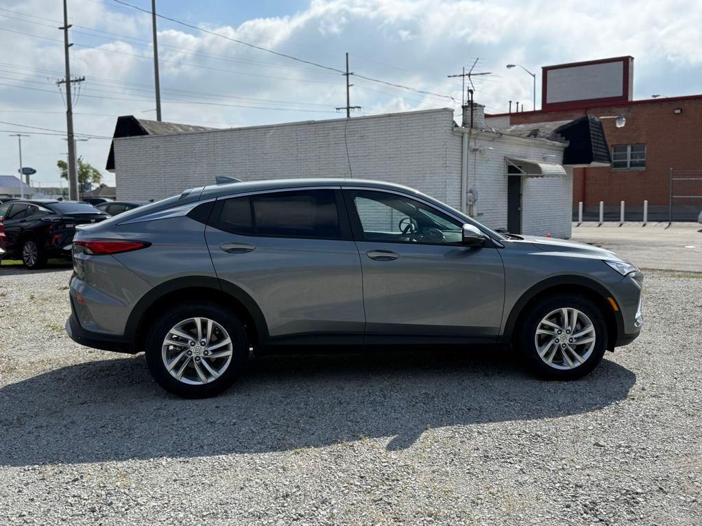 new 2025 Buick Envista car, priced at $25,940