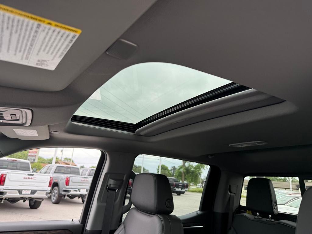 new 2025 GMC Sierra 1500 car, priced at $58,632