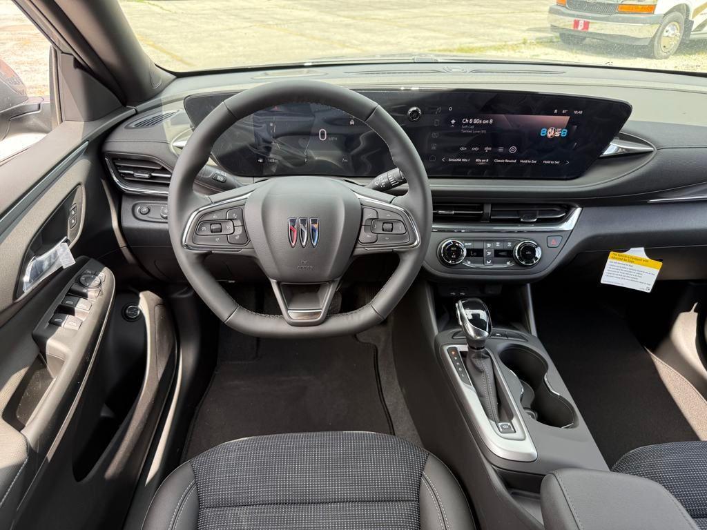 new 2025 Buick Envista car, priced at $26,900