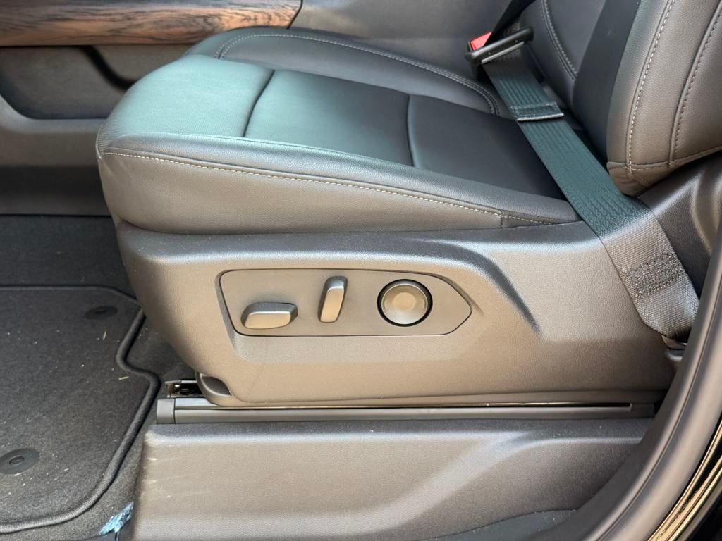 new 2025 GMC Sierra 2500 car, priced at $76,929