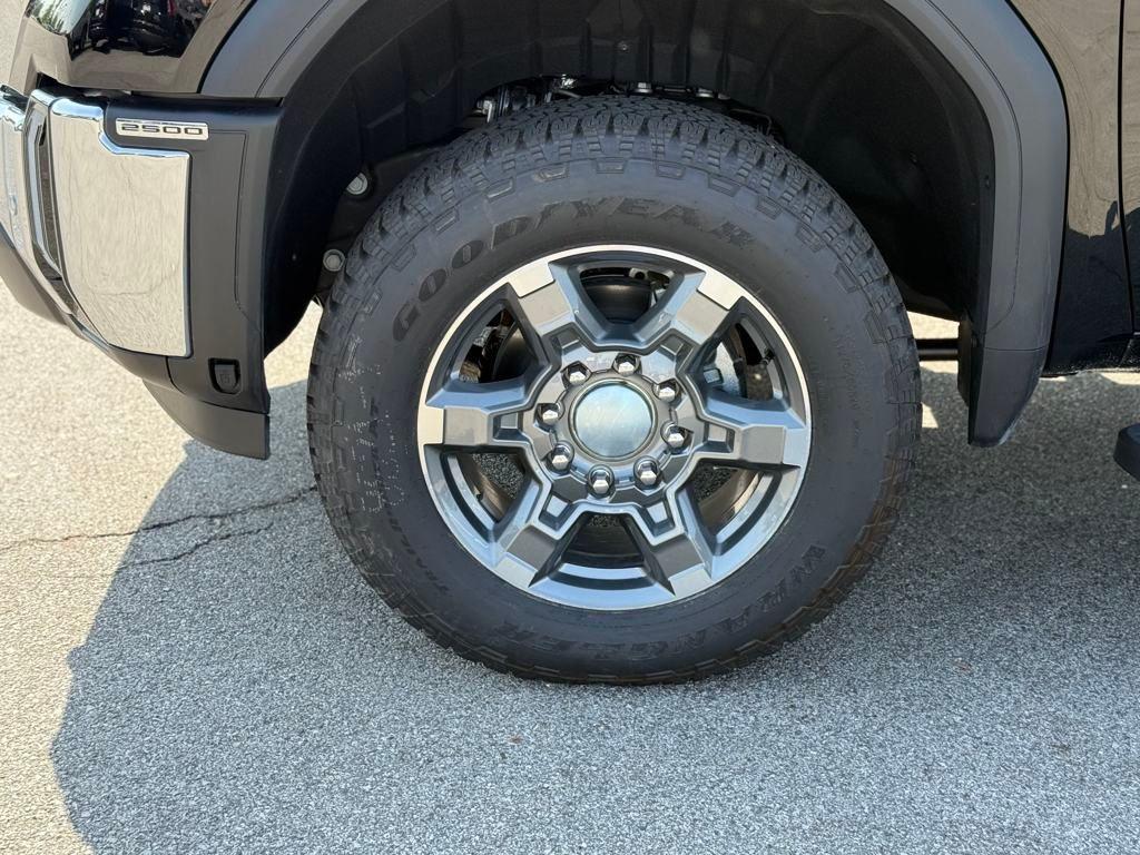 new 2025 GMC Sierra 2500 car, priced at $76,929