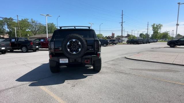 new 2024 GMC HUMMER EV car