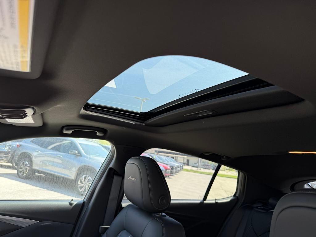 new 2025 Buick Envista car, priced at $29,616