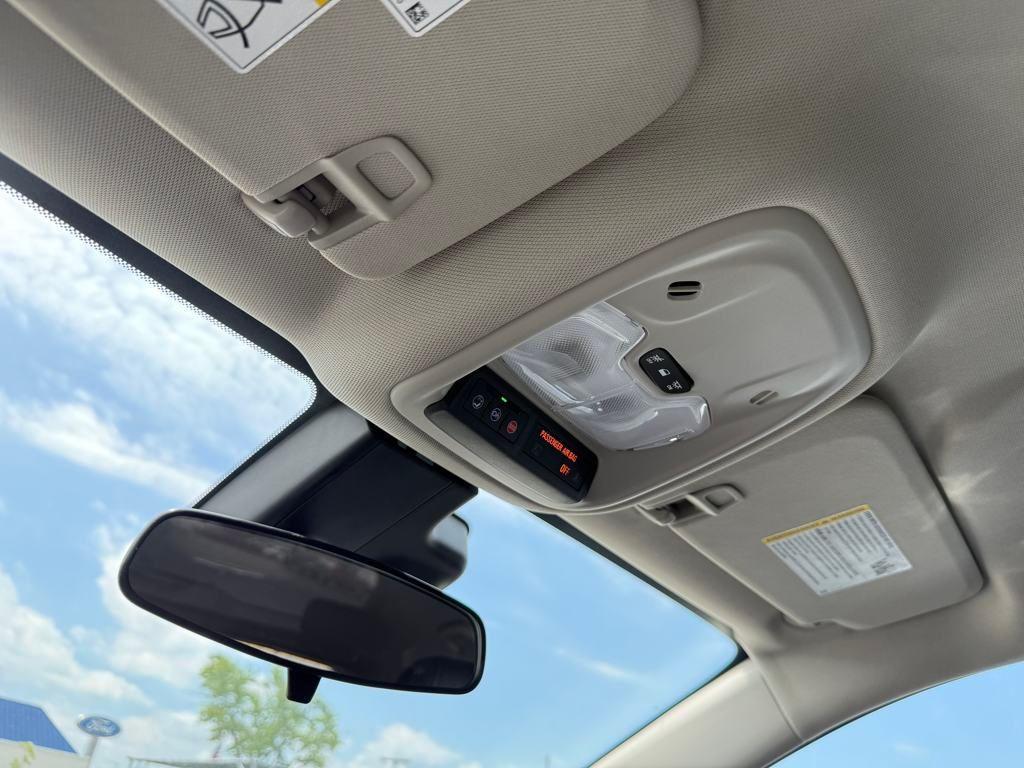 new 2025 Buick Encore GX car, priced at $25,959