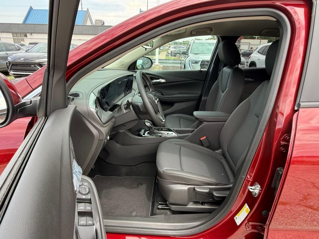new 2025 Buick Encore GX car, priced at $25,959