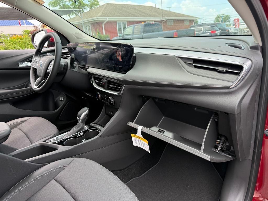 new 2025 Buick Encore GX car, priced at $25,959