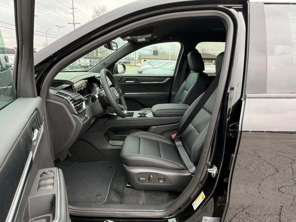 new 2025 GMC Acadia car, priced at $45,220