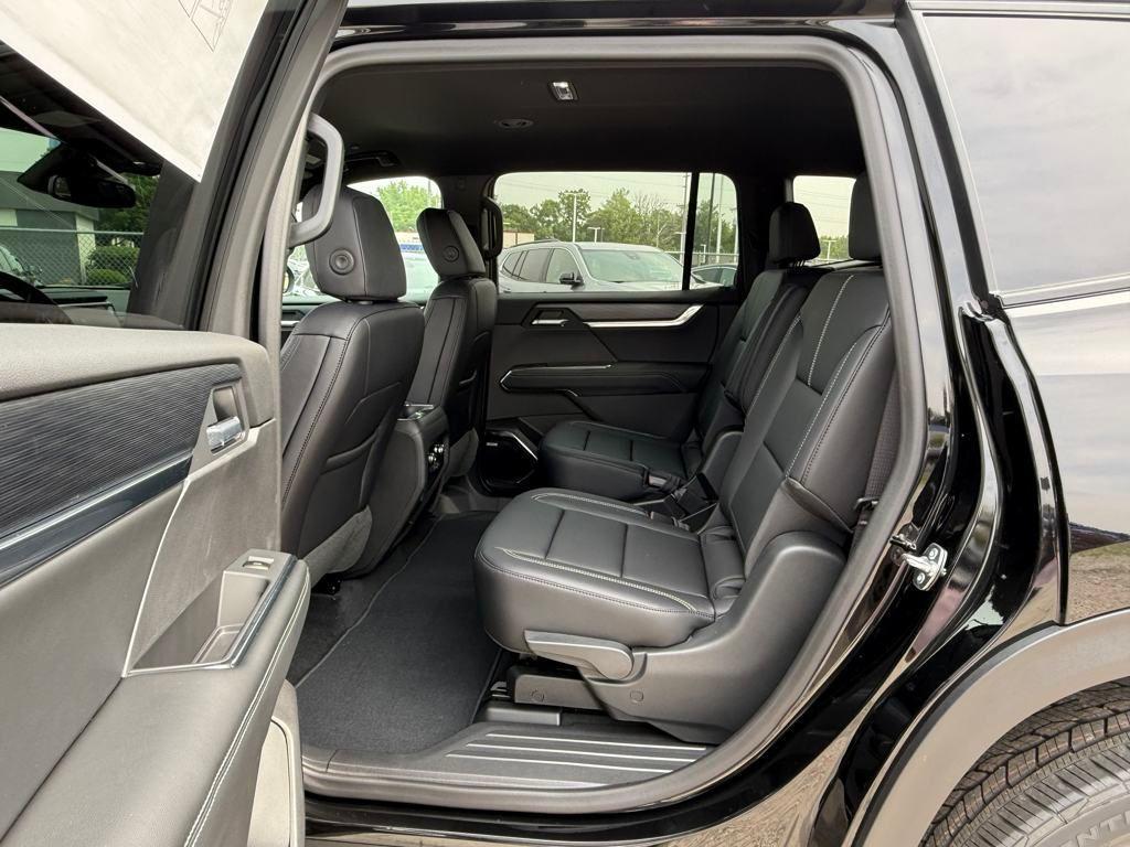 new 2025 GMC Acadia car, priced at $47,429