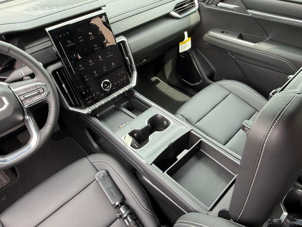 new 2025 GMC Acadia car, priced at $47,429