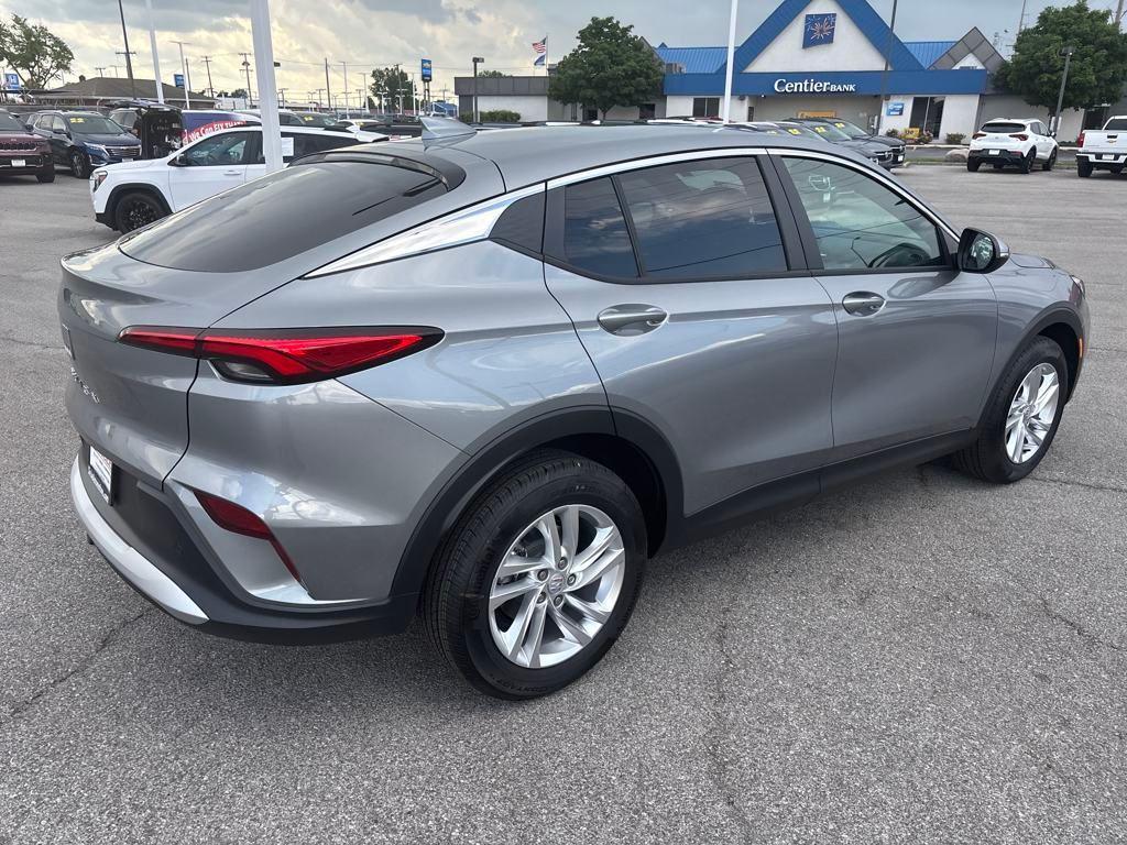 new 2025 Buick Envista car, priced at $25,371