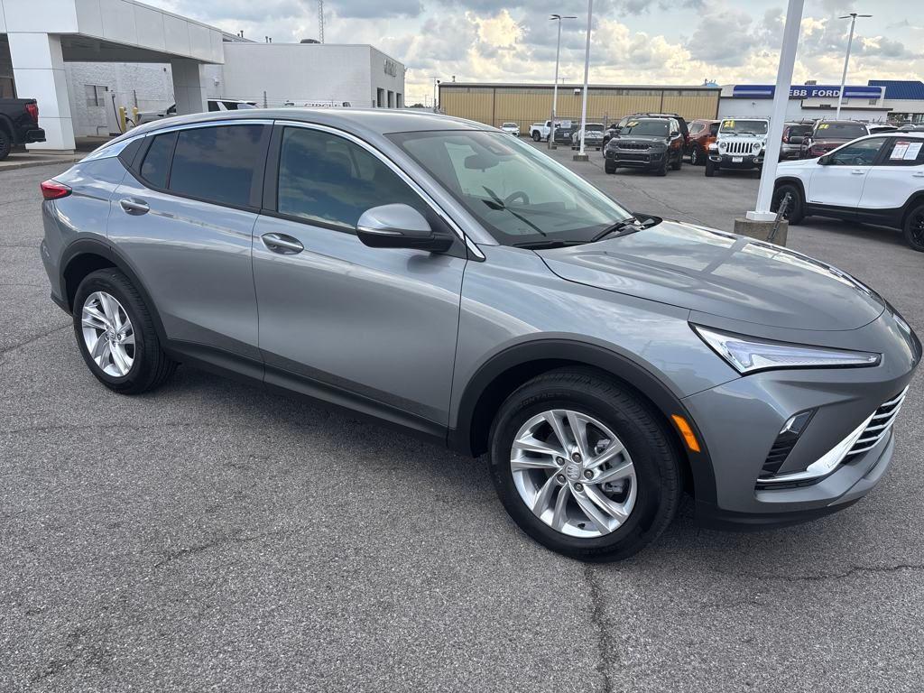 new 2025 Buick Envista car, priced at $25,371