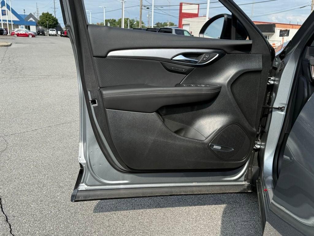 new 2025 Buick Envision car, priced at $39,459