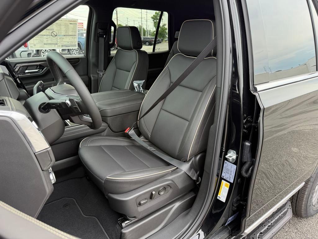 new 2025 GMC Yukon car, priced at $73,610