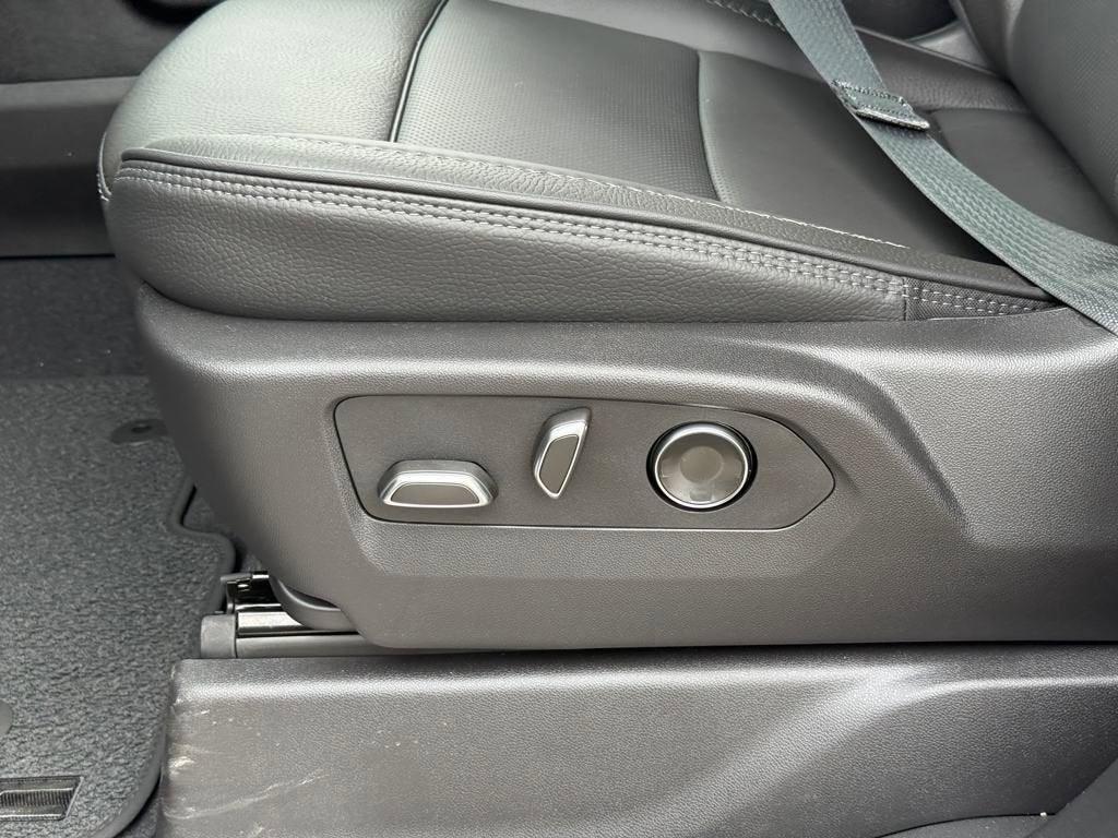 new 2025 GMC Sierra 2500 car, priced at $77,786