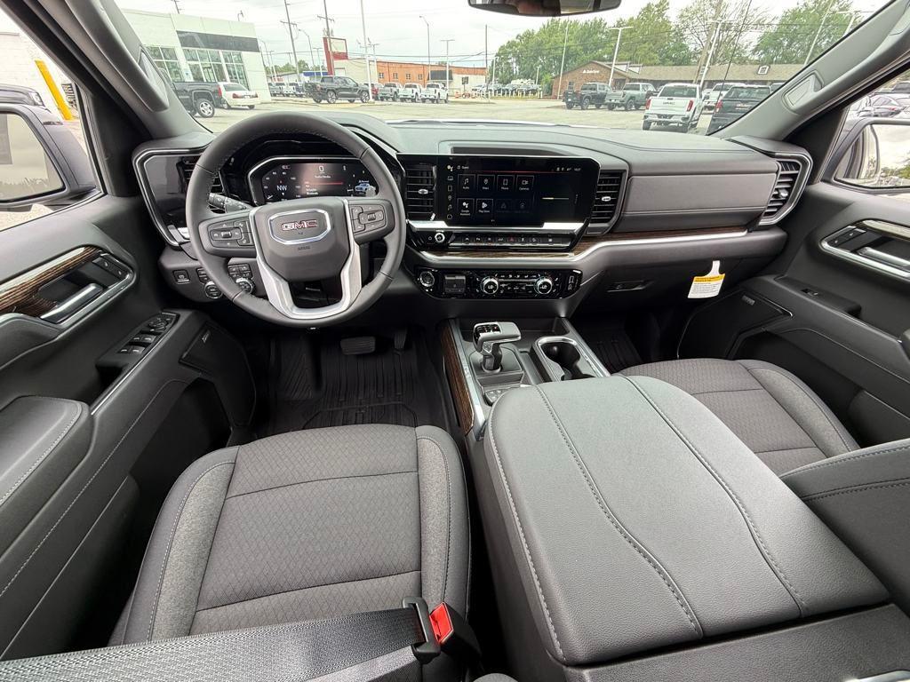 new 2025 GMC Sierra 1500 car, priced at $57,892