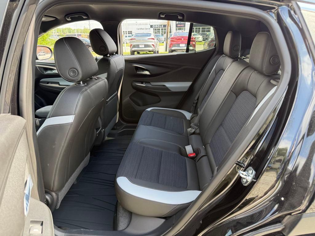 new 2025 Buick Envista car, priced at $26,084