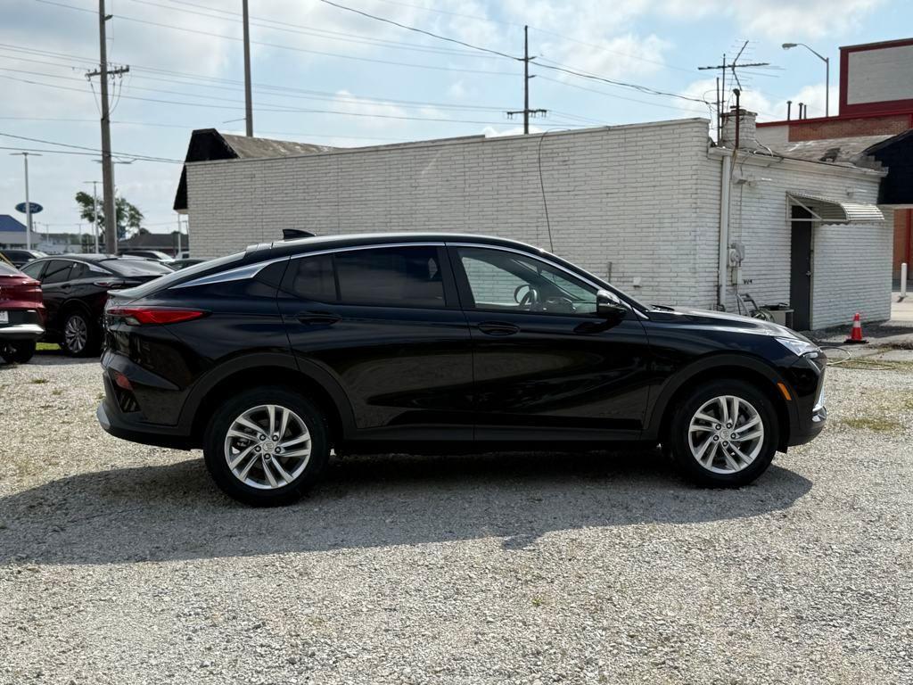 new 2025 Buick Envista car, priced at $26,084