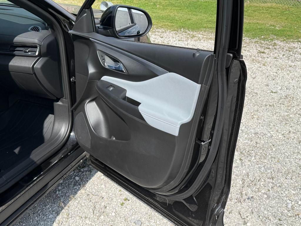 new 2025 Buick Envista car, priced at $26,084