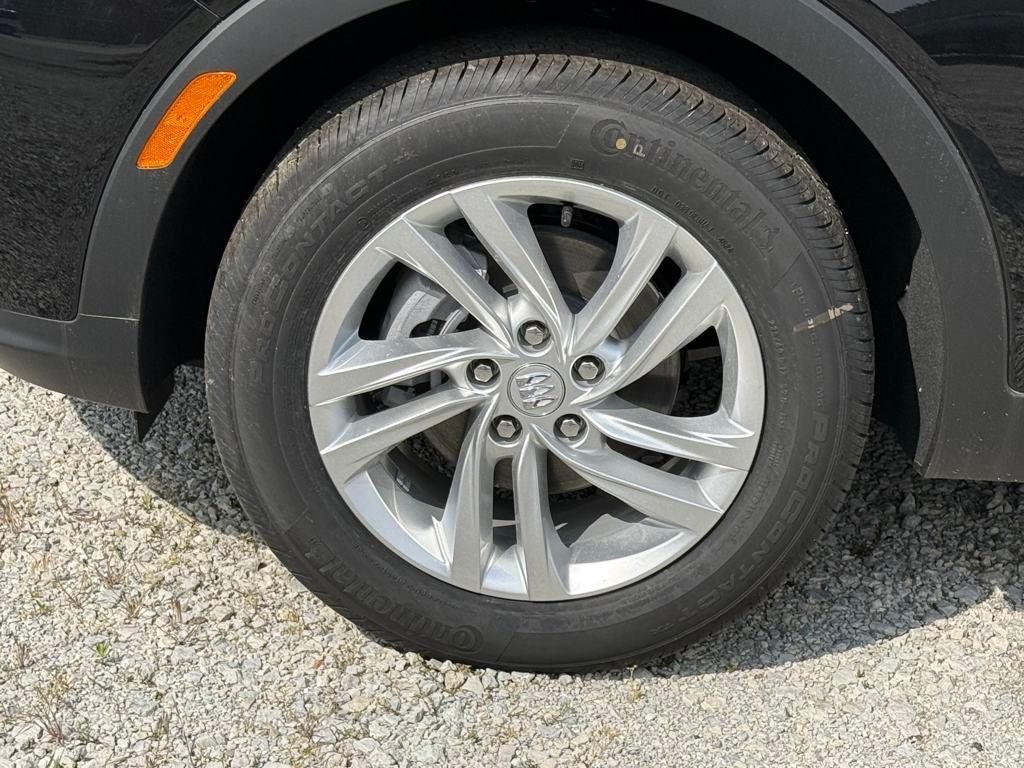 new 2025 Buick Envista car, priced at $26,084