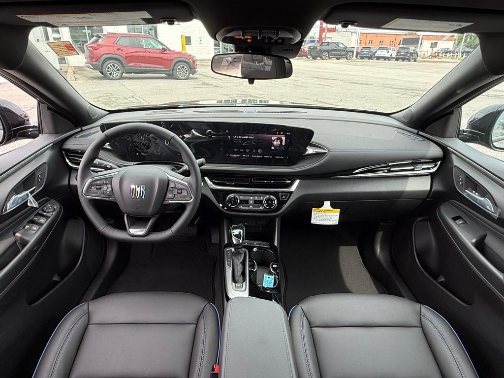 new 2025 Buick Envista car, priced at $27,412