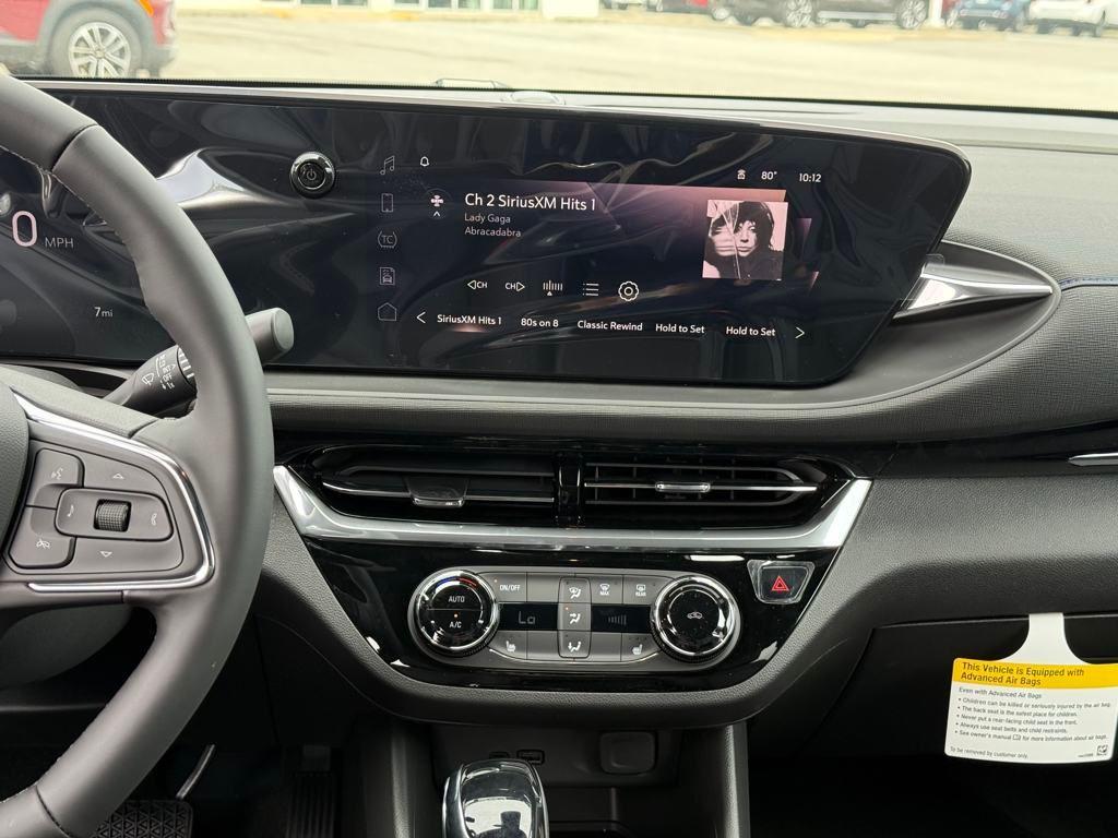 new 2025 Buick Envista car, priced at $27,412