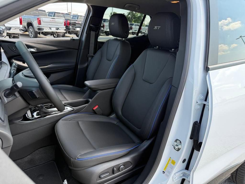 new 2026 Buick Encore GX car, priced at $28,280