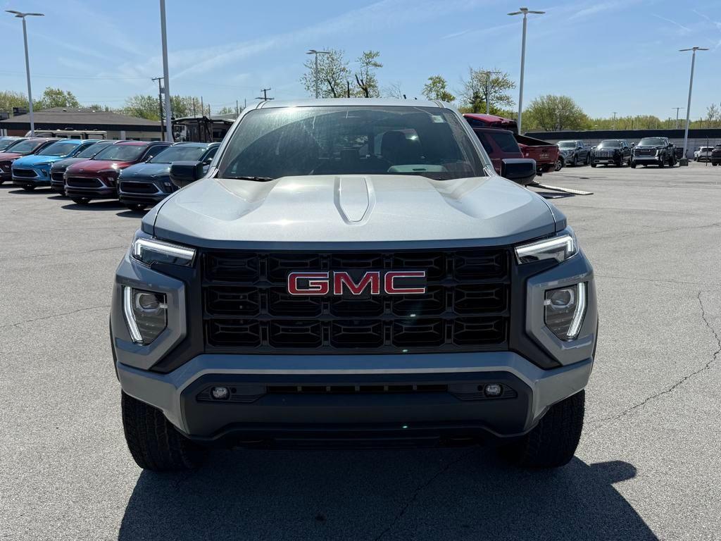 new 2025 GMC Canyon car, priced at $45,657