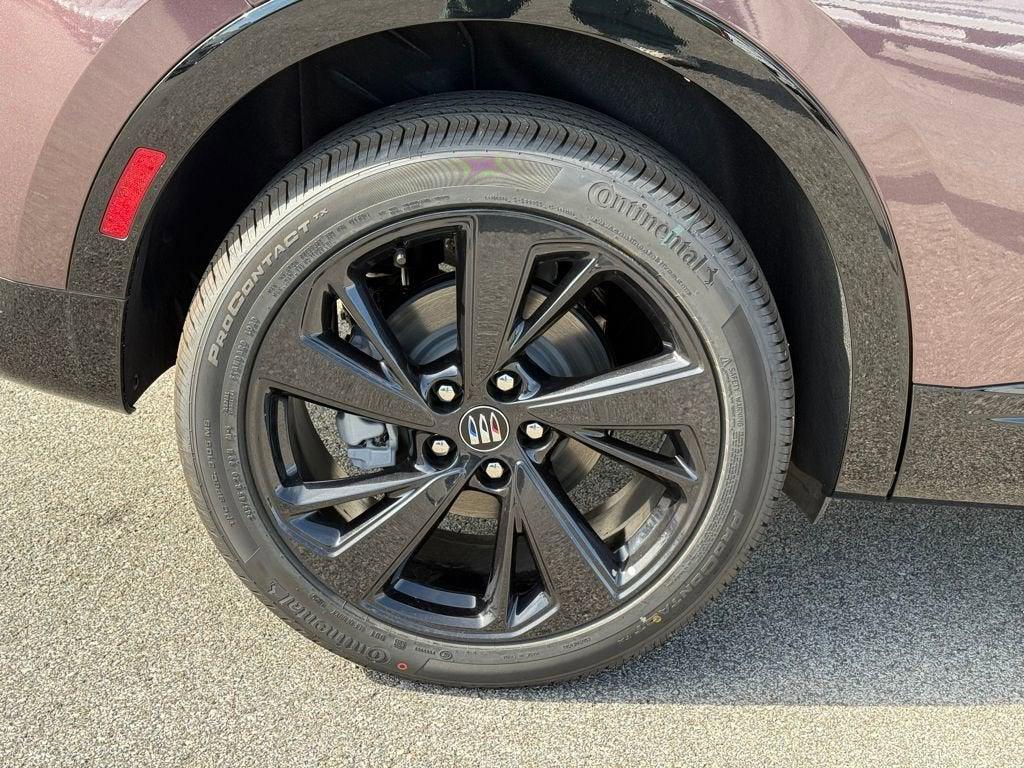 new 2025 Buick Envision car, priced at $39,459