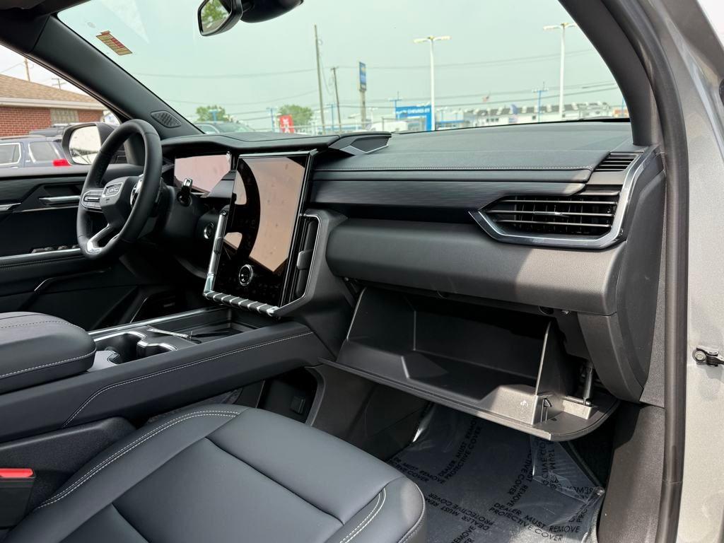 new 2025 GMC Acadia car, priced at $51,847