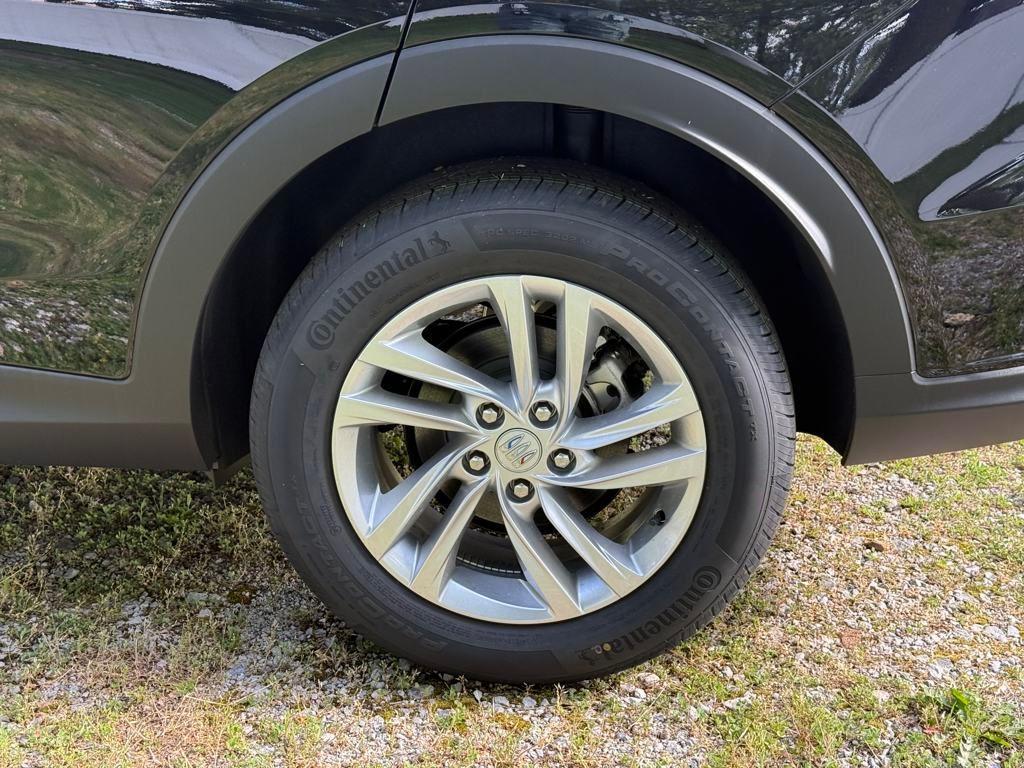 new 2025 Buick Envista car, priced at $26,326
