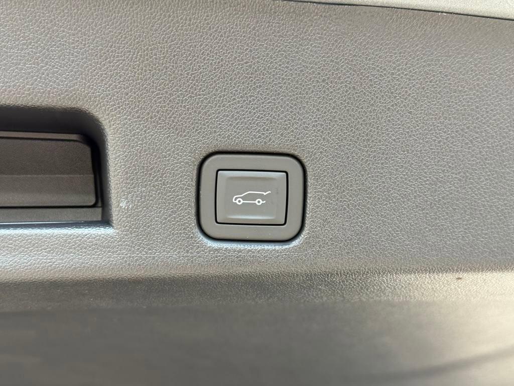 new 2026 GMC Acadia car, priced at $46,585
