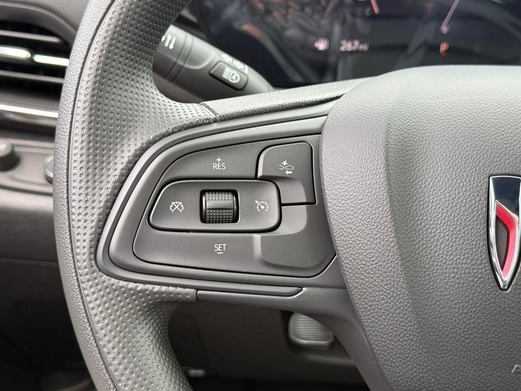 new 2025 Buick Envista car, priced at $25,940