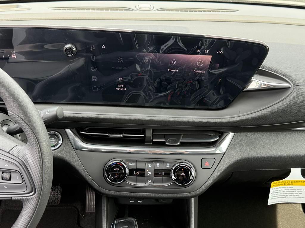 new 2025 Buick Envista car, priced at $25,940