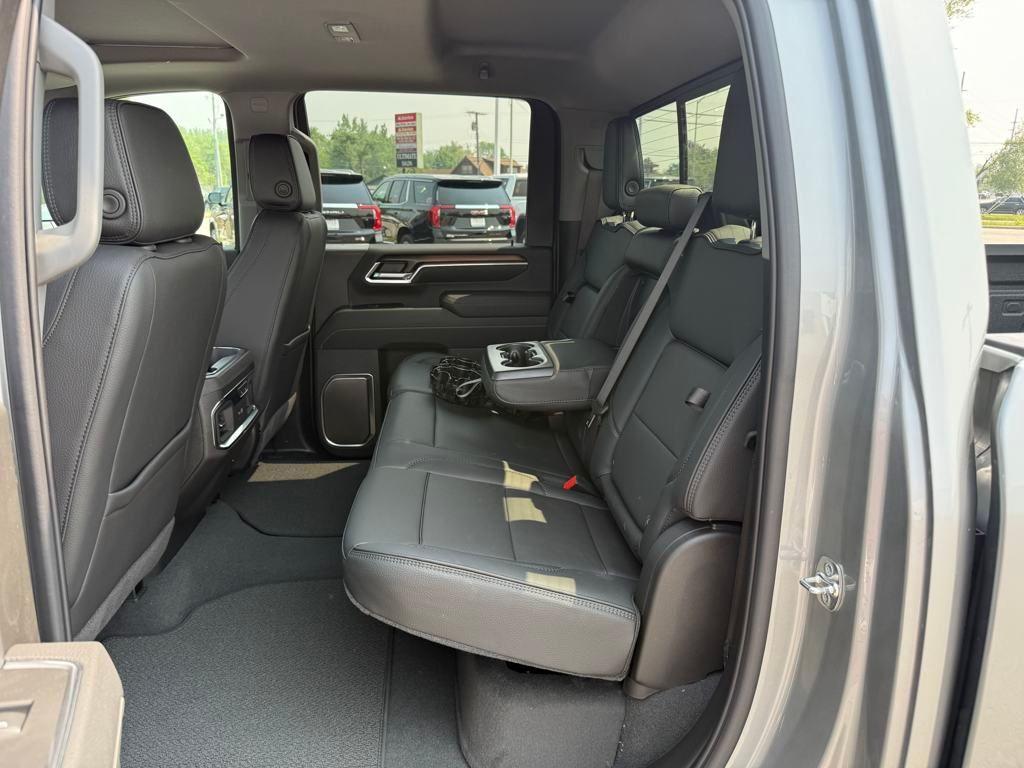 new 2025 GMC Sierra 2500 car, priced at $73,166