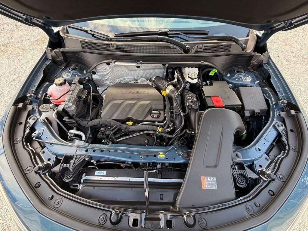 new 2025 Buick Envista car, priced at $28,444