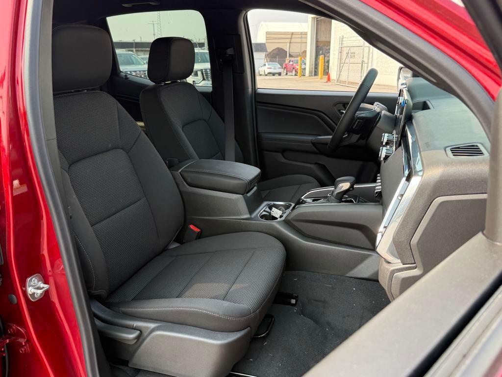 new 2025 GMC Canyon car, priced at $43,819